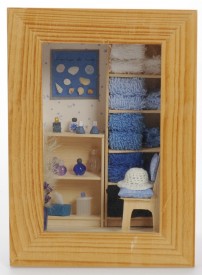 Vitrine miniature salle de bain © YouDo